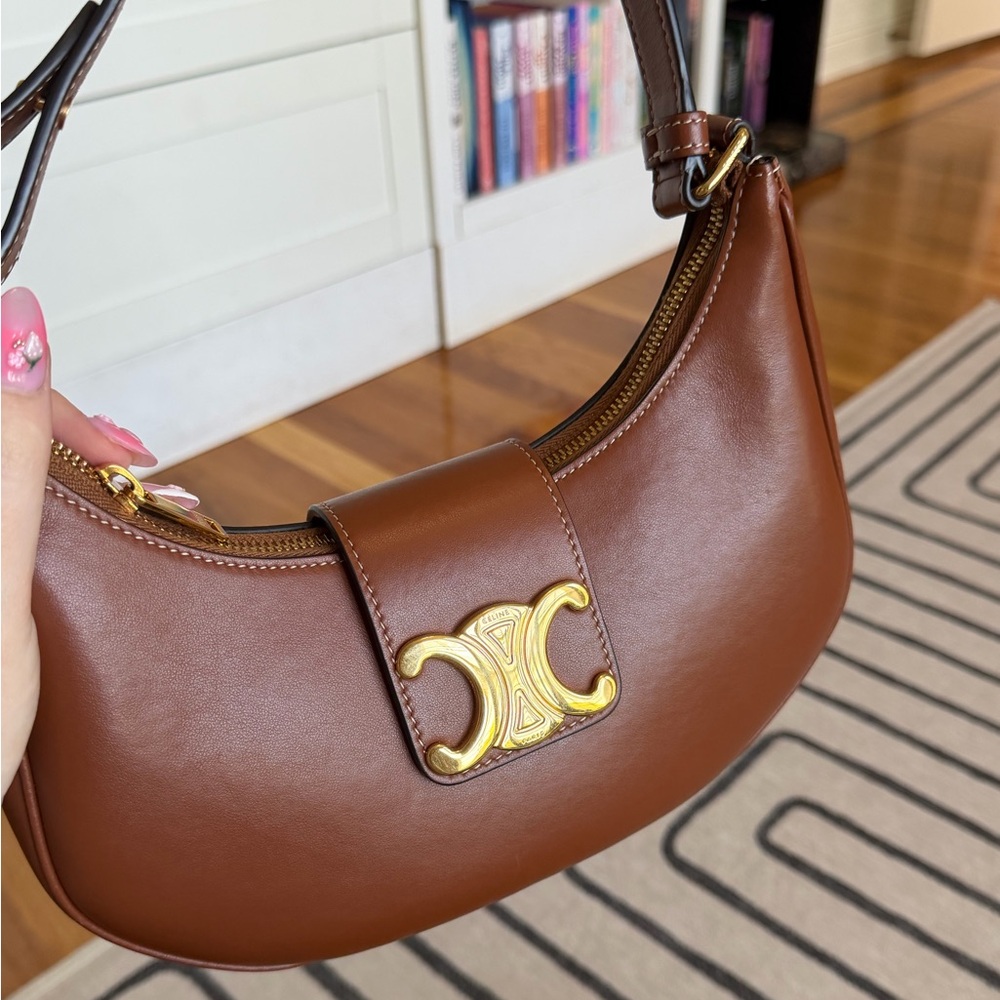 Celine Ava Triomphe Shoulder Bag in Tan - Picture 6 of 13